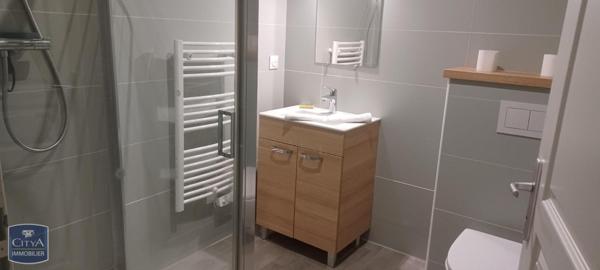 Immeuble à vendre 278m²