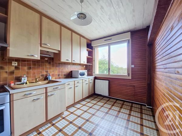 Maison à vendre  4 pièces - 95 m 2   VITTEL  - 88