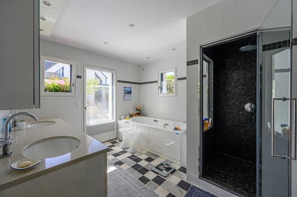 Vente Maison de luxe Plonéour-Lanvern 9 Pièces 530 m²