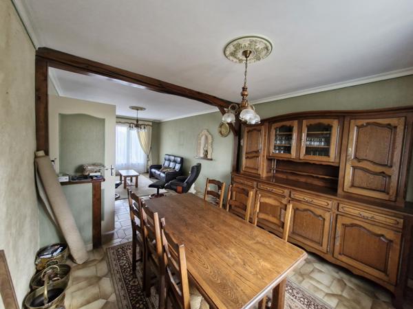 MAISON 3 CHAMBRES - GARAGE - TERRAIN