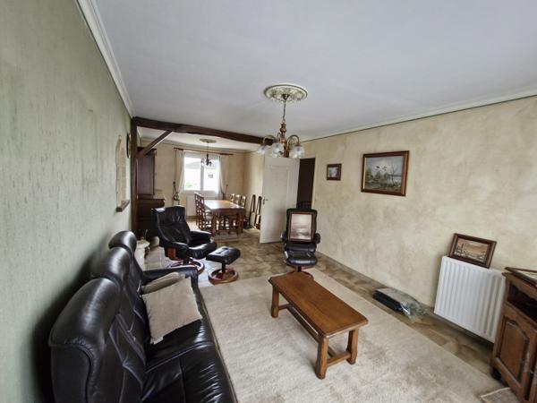 MAISON 3 CHAMBRES - GARAGE - TERRAIN