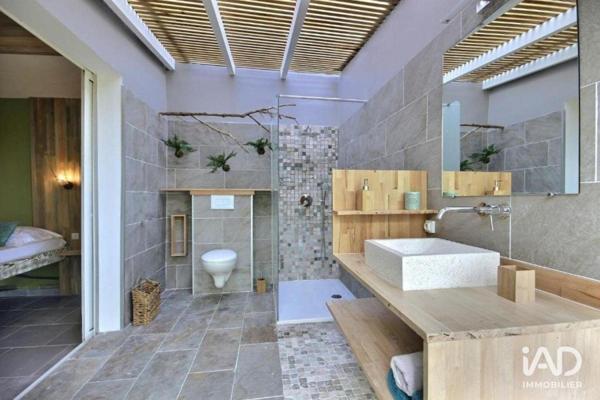 Maison à vendre 8 pièces 277 m² La Celle-sous-Gouzon