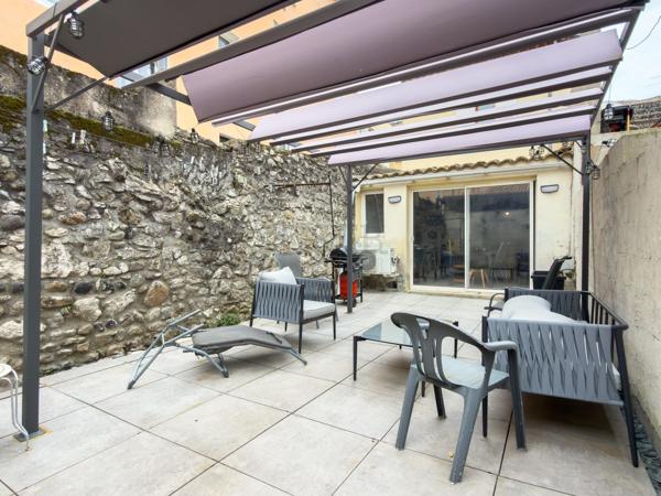 Maison de village avec cour et climatisation au Pouzin