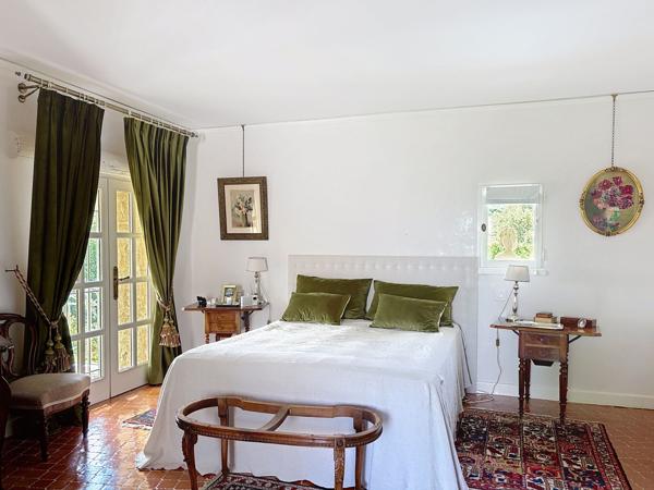 Vente Maison de luxe Uzès 11 Pièces 373 m²