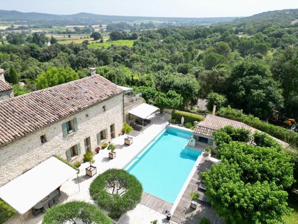 Vente Maison de luxe Uzès 11 Pièces 373 m²