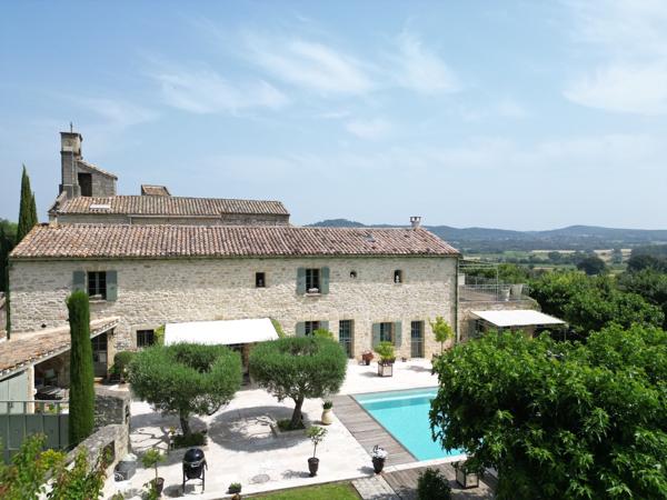 Vente Maison de luxe Uzès 11 Pièces 373 m²