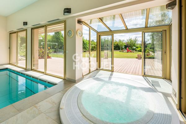 PROPRIETE D'EXCEPTION DE 9 PIECES (313m²) À ETIOLLES