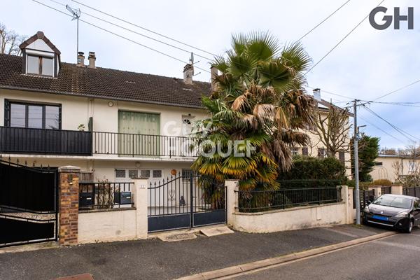 CHARMANTE MAISON DE 5 PIECES À SOISY-SUR-SEINE