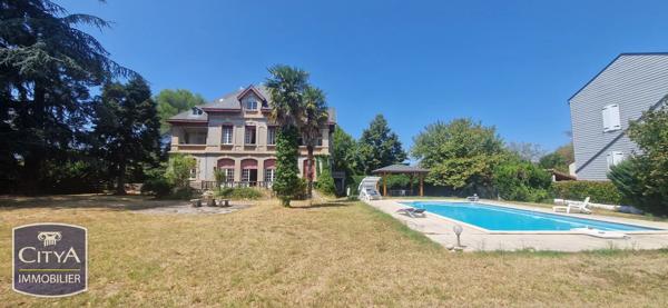 Maison à vendre 13 pièces 320m² Pamiers (09100)