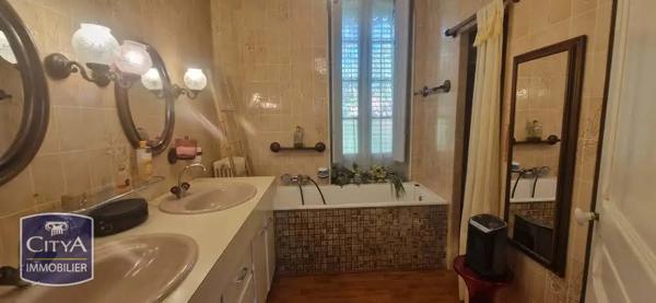 Maison à vendre 13 pièces 320m² Pamiers (09100)