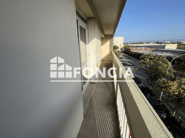 Location Appartement 4 pièces 72 m² - AVENUE DE VERDUN Valence 26000