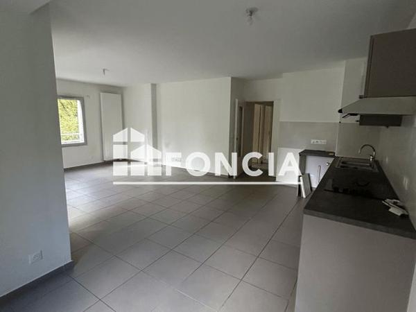 Location Appartement 5 pièces 108.03 m² - 685 RUE DES COMBES Chambery 73000