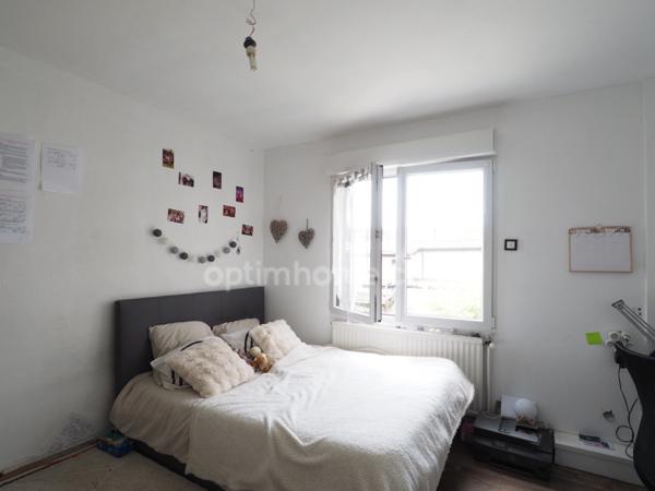 Maison familiale - 5 chambres – jardin 700 m² & garage – proche de Lens