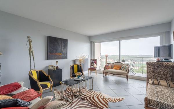 Appartement à vendre    3 pièces • 76,30 m2 Arcachon