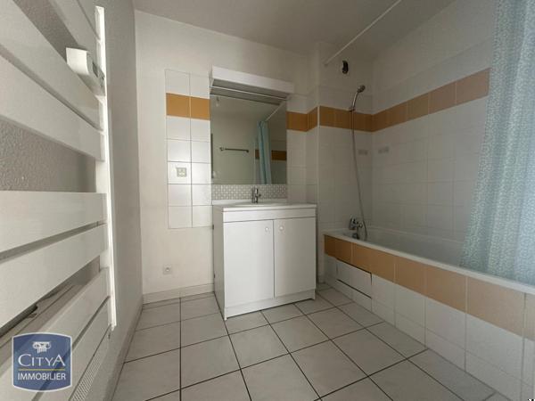 Appartement à louer 2 pièces 48.78m²