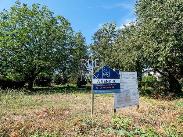 79400 saivres Terrain à bâtir d'environ 1 000 m² ? Hors lotissement