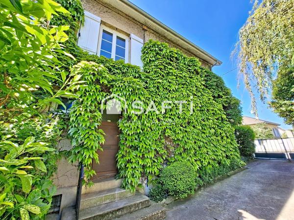 4 à 5 chambres au cœur d'un quartier familial.