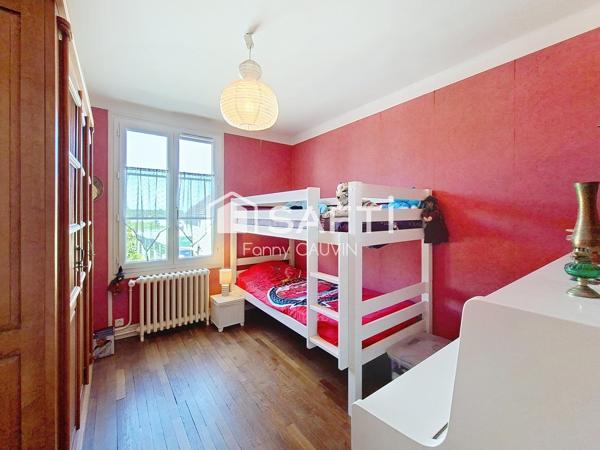 4 à 5 chambres au cœur d'un quartier familial.