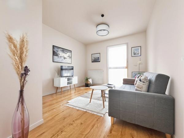 ANGERS Hyper centre T3 73 m2 avec Loggia, ascenseur et parking en résidence de standing