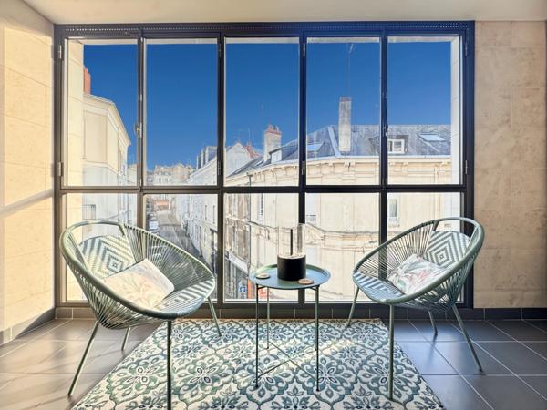 ANGERS Hyper centre T3 73 m2 avec Loggia, ascenseur et parking en résidence de standing