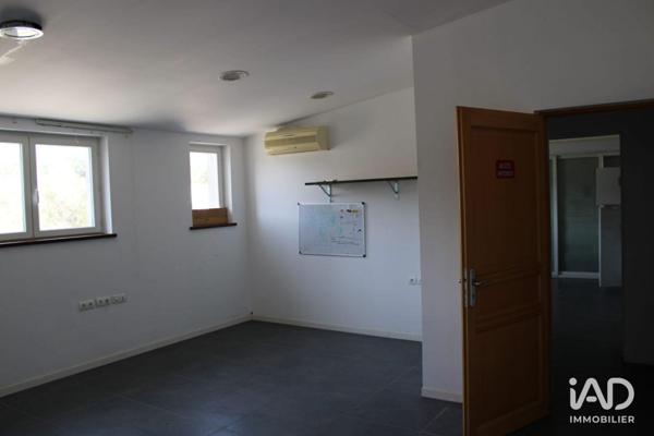 Location local d’activité 246 m² Saint-Jean-de-Védas