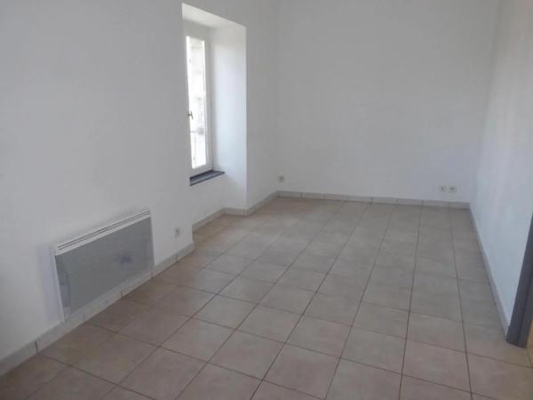 Appartement à louer à Villeneuve-de-Berg (07170)