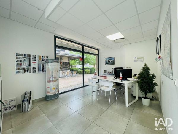Location murs commerciaux  93 m² Castelnau-d'Estrétefonds