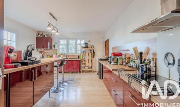 Maison à vendre 5 pièces 145 m² Nîmes-Saint-Césaire