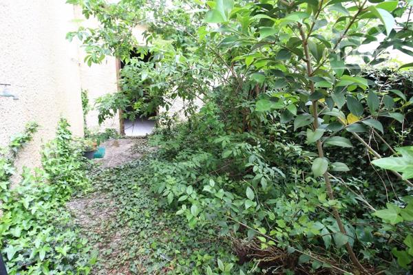 VENDU une maison de 104m² avec un jardin, une terrasse et un garage.