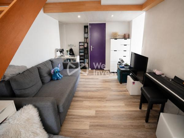 Maison individuelle non mitoyenne avec 3 chambres, terrasse et garage