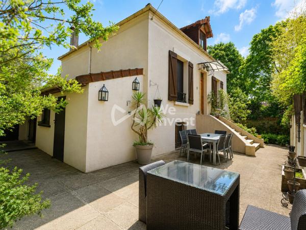 Maison individuelle non mitoyenne avec 3 chambres, terrasse et garage