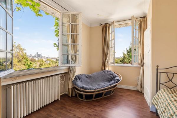 Maison Suresnes - RAGUIDELLES