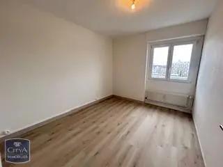Appartement à louer 4 pièces 76.53m²
