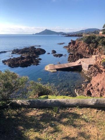 Duplex pieds dans l'eau à Anthéor