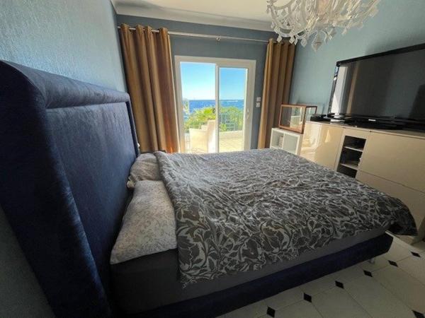 Duplex pieds dans l'eau à Anthéor