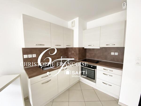 T2 avec terrasse sud, dernier étage, ascenseur