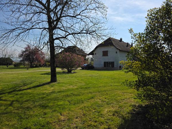 Exclusivité Les Avenières. Maison + dépendance