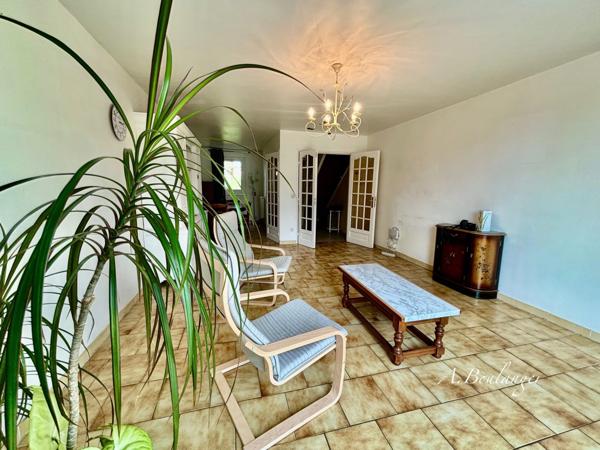 Maison à vendre 5 pièces MOISSY CRAMAYEL (77)