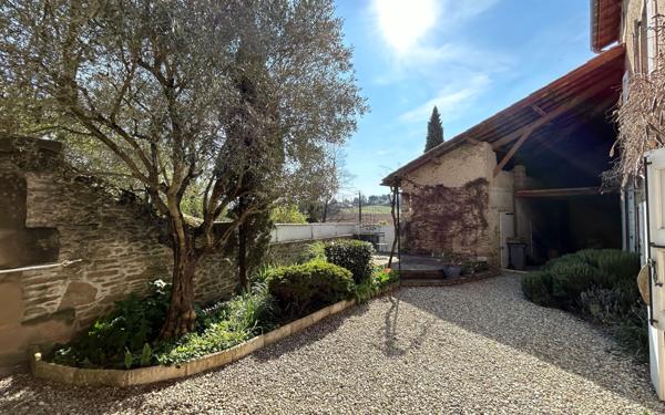 Maison à vendre    5 pièces • 170 m2 Génissieux