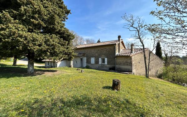 Maison à vendre    5 pièces • 170 m2 Génissieux