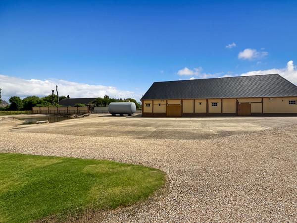 CORPS DE FERME secteur LYONS LA FORET