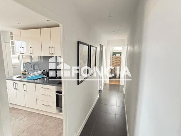 Location Appartement meublé 4 pièces 82.05 m² - RESIDENCE LES VERGERS, 8 RUE DOCTEUR ROUX Eysines 33310