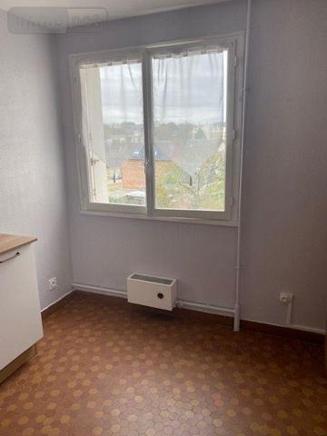 Appartement à louer à Évreux dans l'Eure (27000), ref : T5GIL   
CENTRE VILLE