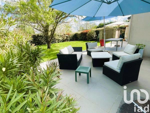 Maison 8 pièces de 253 m² à Longuenée-en-Anjou (49770)