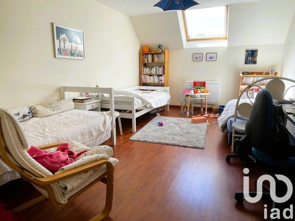 Maison 8 pièces de 253 m² à Longuenée-en-Anjou (49770)