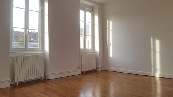 Immeuble - 3 appartements - LE CREUSOT