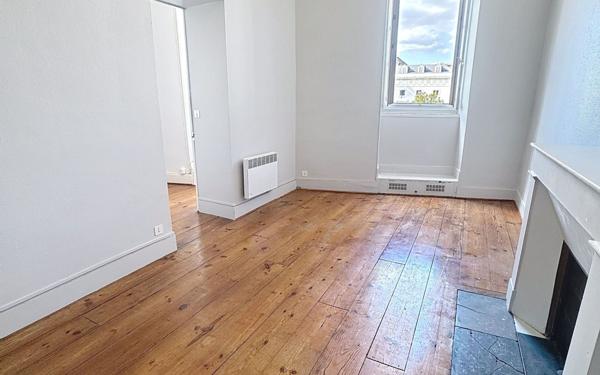 Appartement à vendre    2 pièces • 48,49 m2 Pau