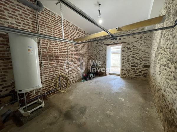 Maison de village  - Garage - jardin, située à Pommeuse !!
