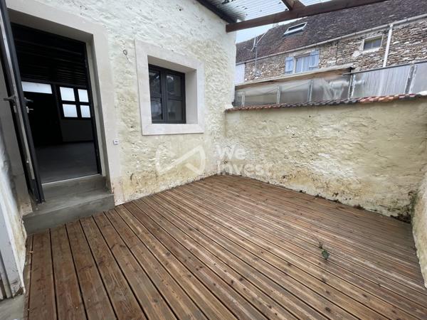 Maison de village  - Garage - jardin, située à Pommeuse !!