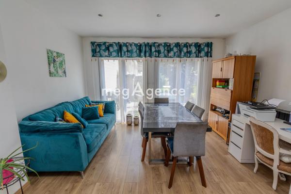 Maison à DEVILLE-LES-ROUEN, 76250 - 8 pièces 221m²